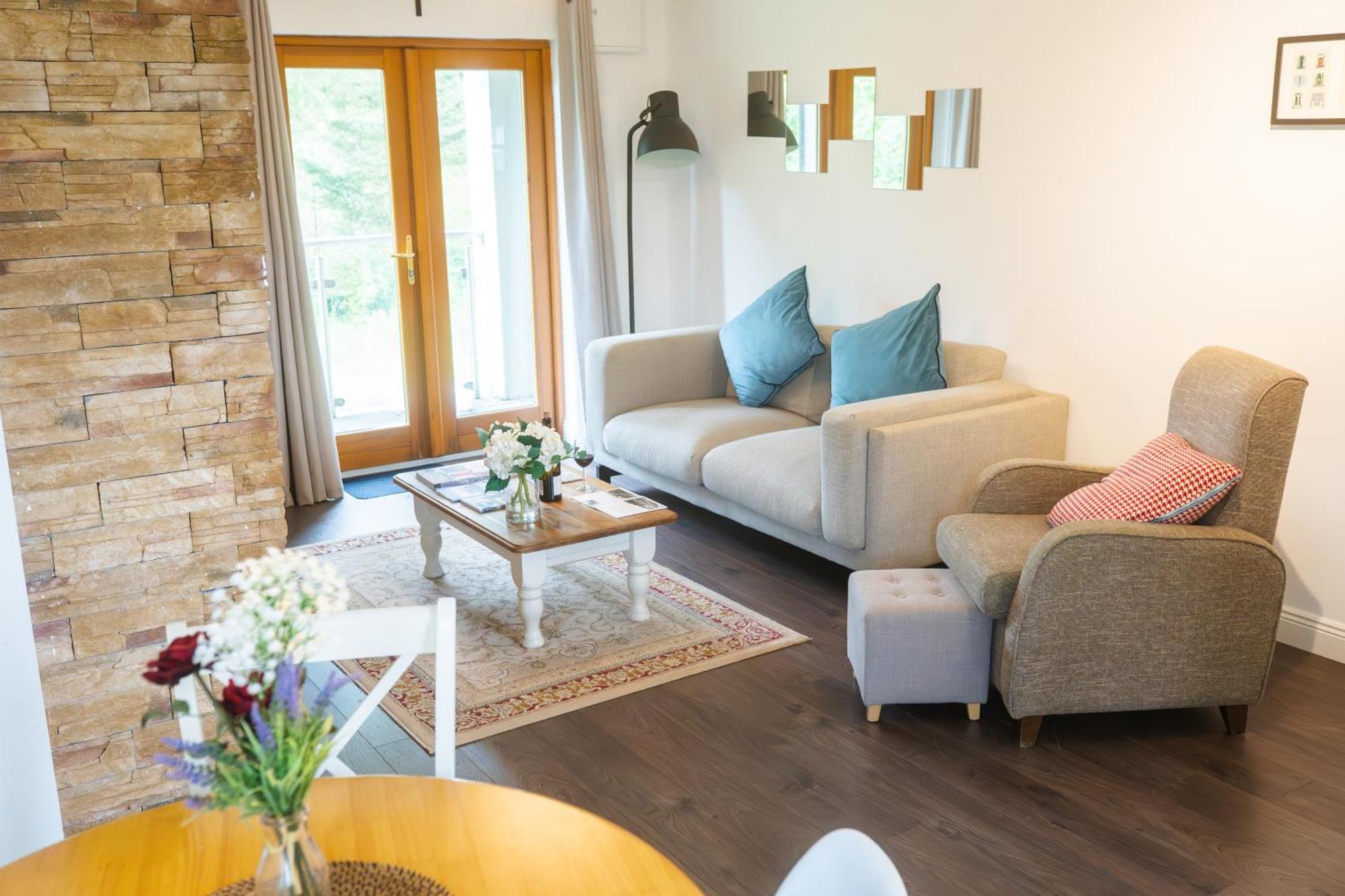Burren Court Lodge バリーボーン エクステリア 写真